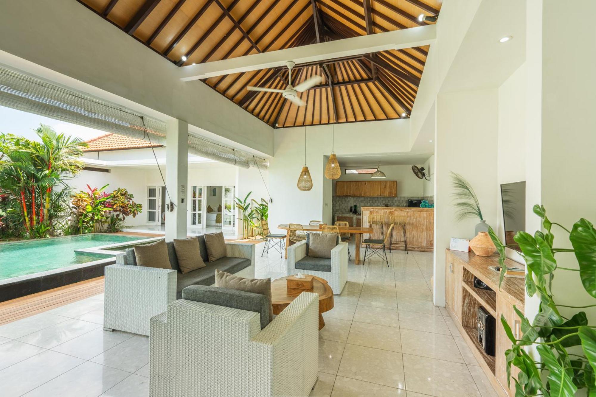 Modern 3 Bedrooms Villa Beach Walking Distance Seminyak  Bagian luar foto